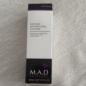 M.A.D Skincare Glycolic Age Diffusing Cleanser